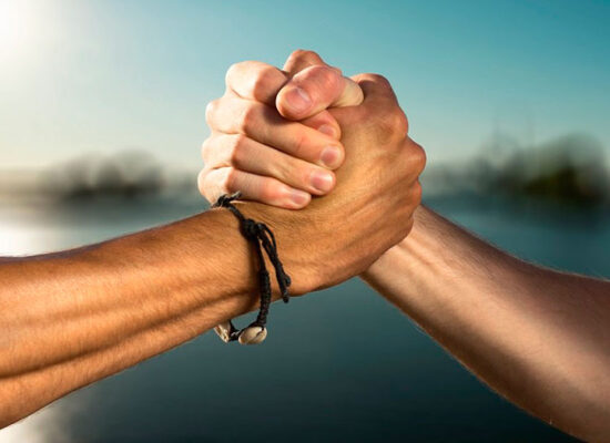 Solidariedade em Ação: Como Pequenos Gestos Podem Transformar Vidas